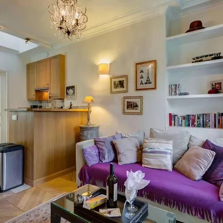 Apartment Chablis 27 Avenue De La Bourdonnais 75007 *
