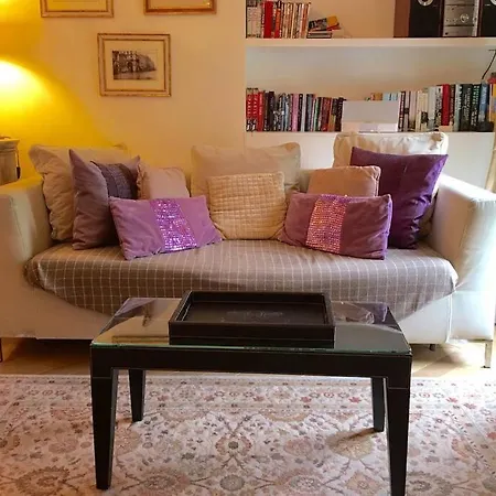 Apartment Chablis 27 Avenue De La Bourdonnais 75007 Paris