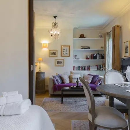 Apartment Chablis 27 Avenue De La Bourdonnais 75007
