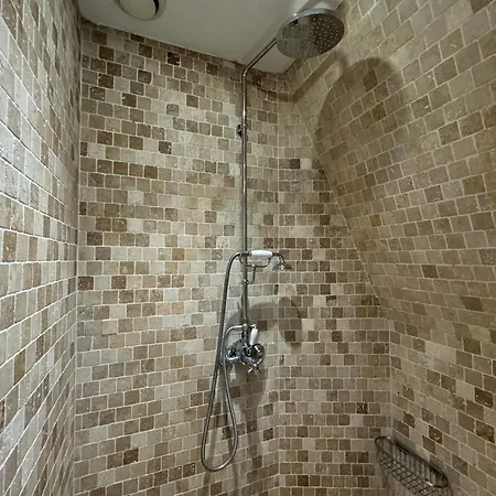 Apartment Chablis 27 Avenue De La Bourdonnais 75007 *