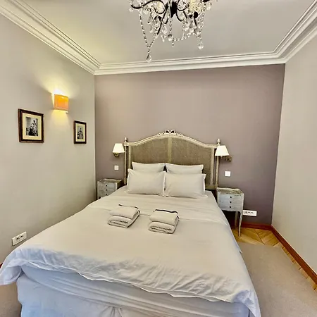 Chablis 27 Avenue De La Bourdonnais 75007 Apartment