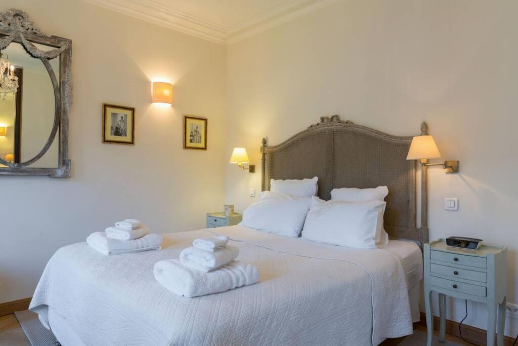 Chablis 27 Avenue De La Bourdonnais 75007 Apartment *