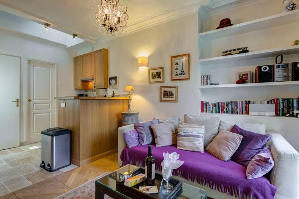 Apartment Chablis 27 Avenue De La Bourdonnais 75007 *