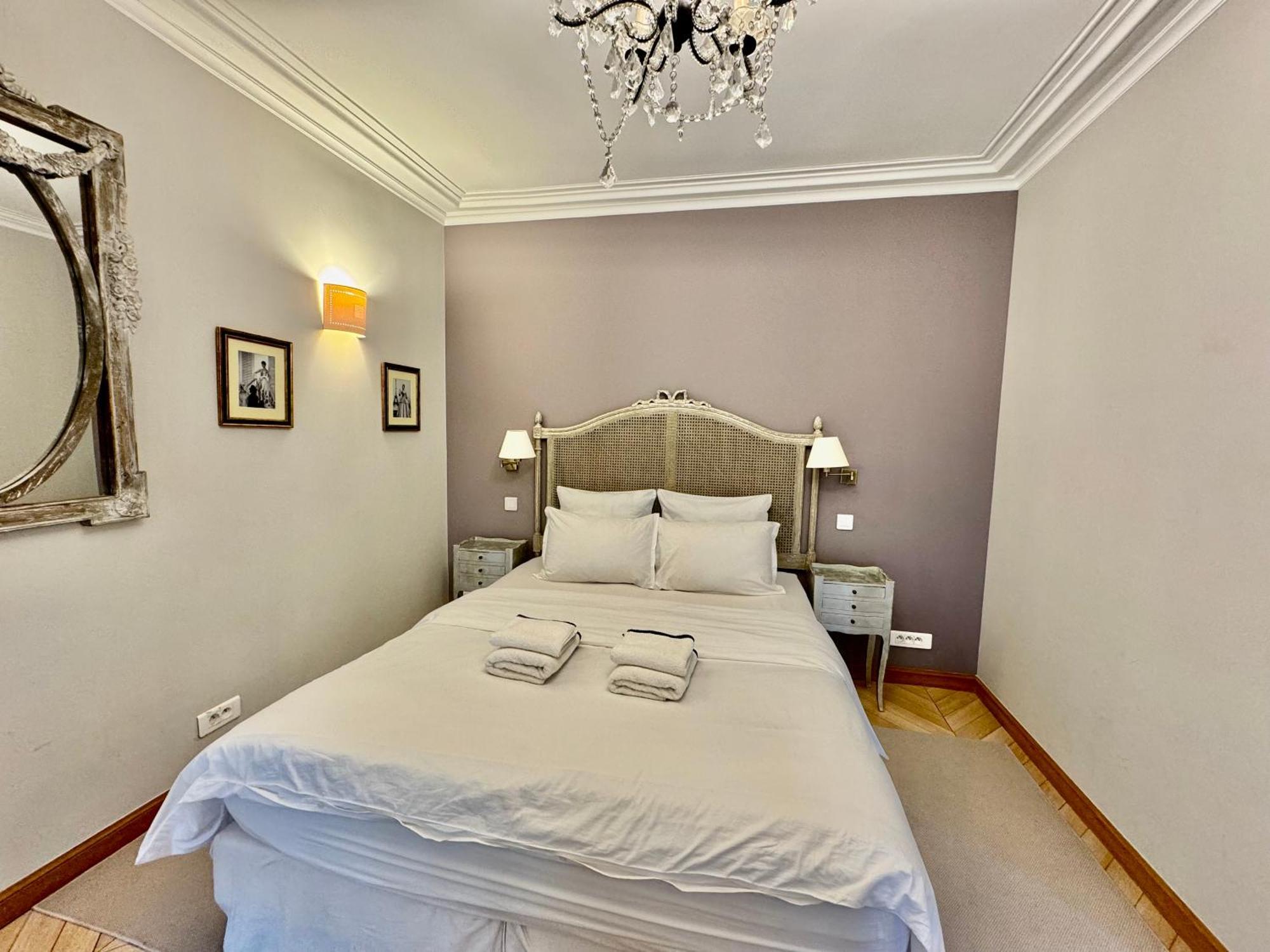 Chablis 27 Avenue De La Bourdonnais 75007 Apartment